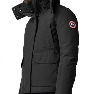 Canada Goose Blakely Parka - size Medium